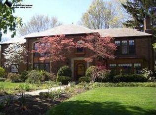 3100 Laurel Rd, Shaker Heights, OH 44120