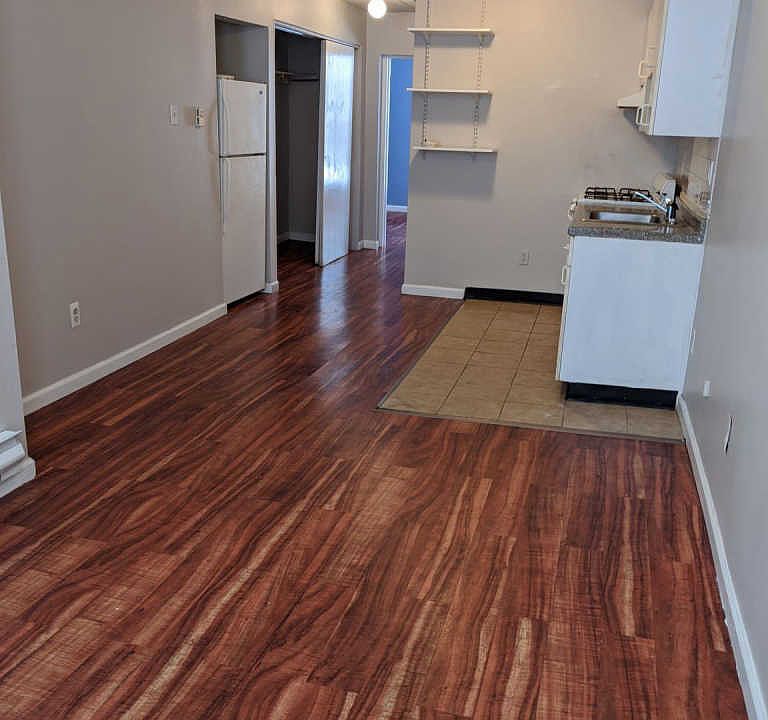 1st image of 813 W Porter St #1F