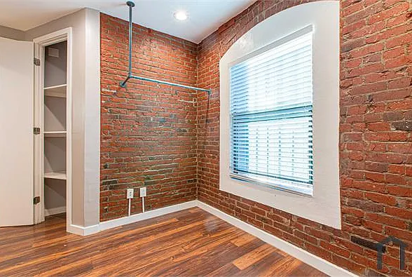 553 Stanford Ave — Photo 5
