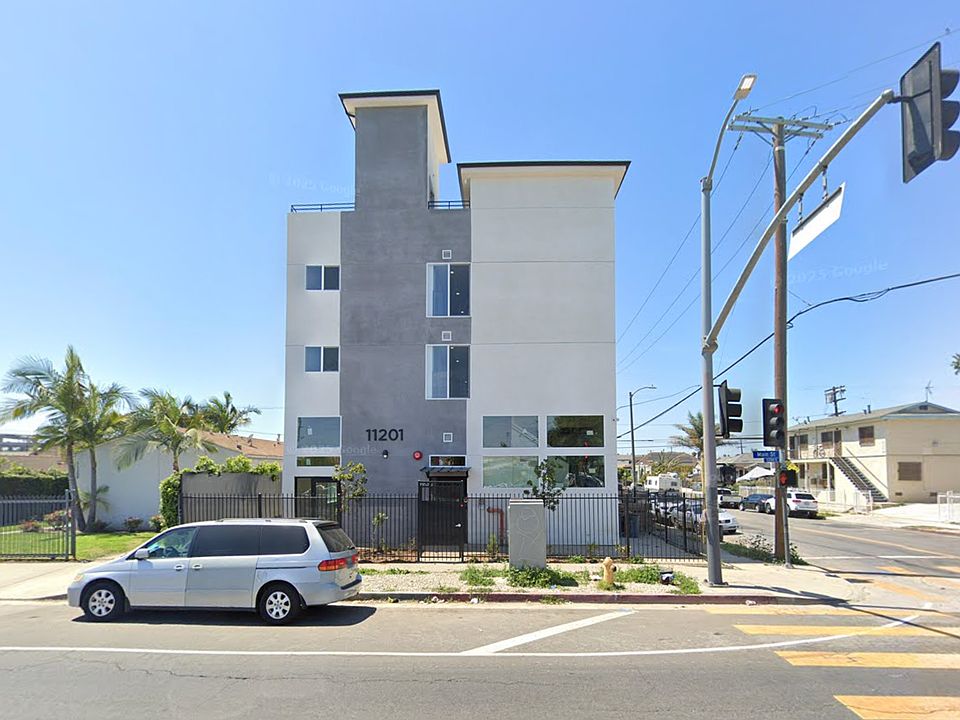 1st image of 11201 S Main St #5