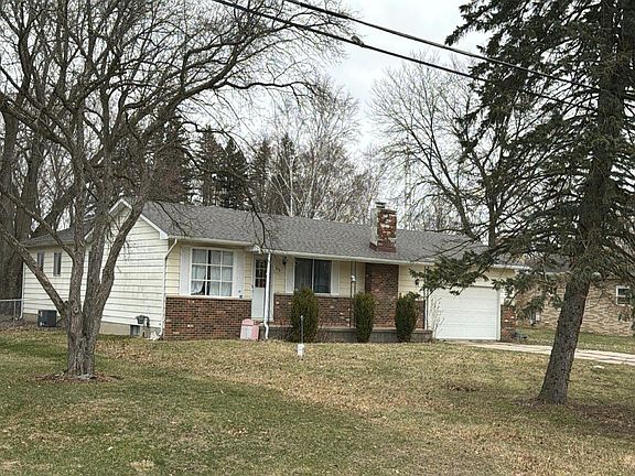 3rd image of 7070 Hickory St