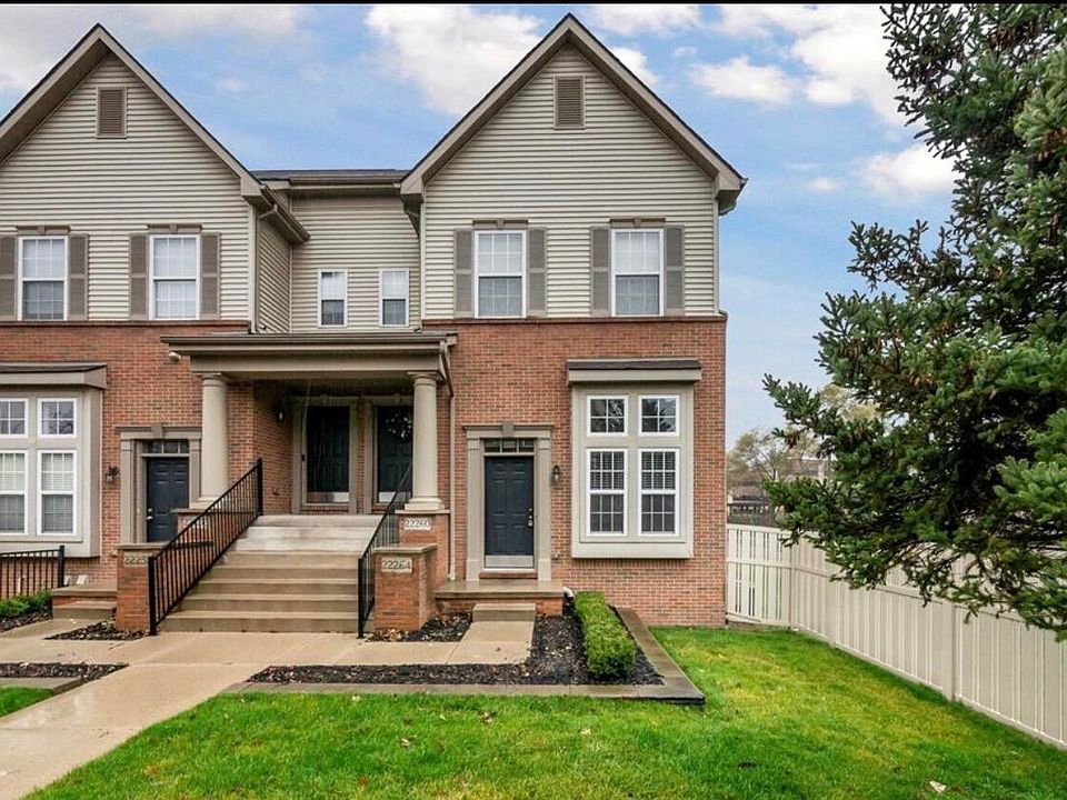 1st image of 22264 Abbey Ln
