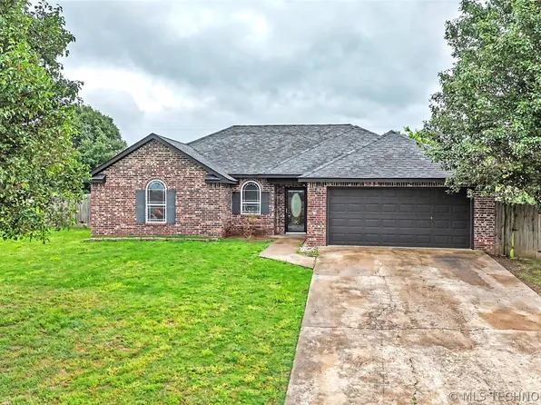 14240 N Mandy Rd, Tahlequah, OK 74464