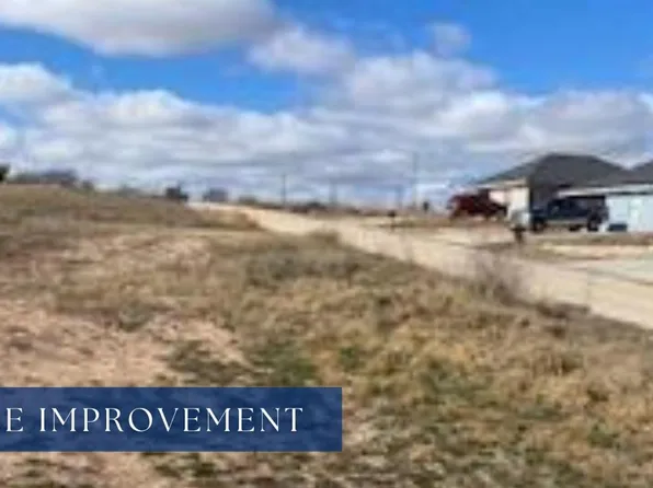 4320 E 61st St, Lubbock, TX 79403