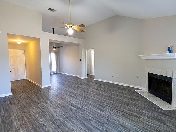 3rd image of 1508 Southcreek Dr