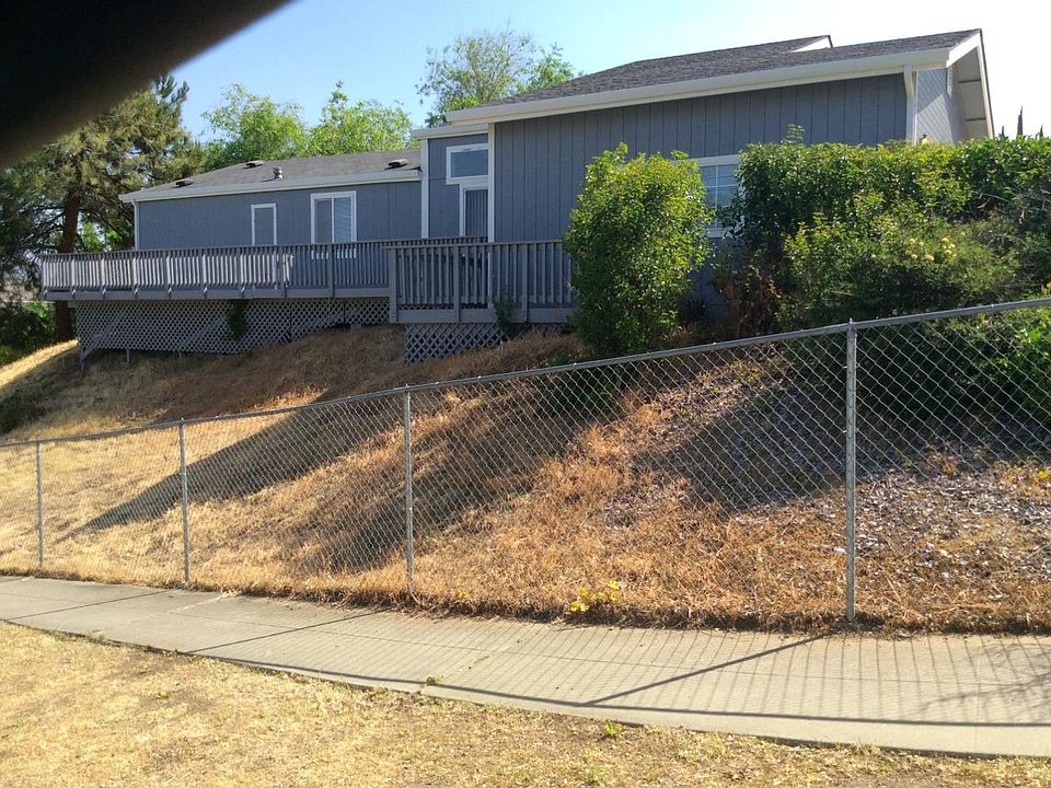 2nd image of 481 River View Dr