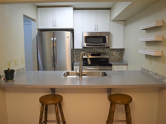 4th image of 12261 Lake St #B-3