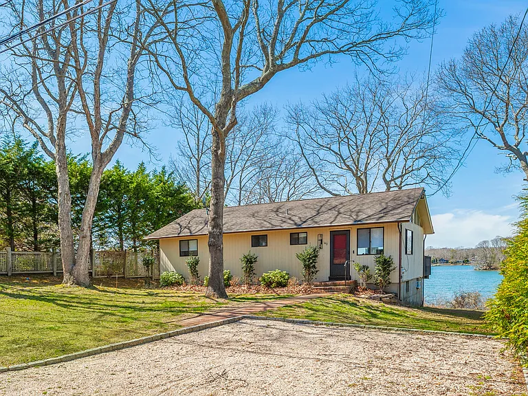 43 Bluff Point Rd — Photo 16