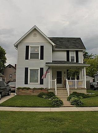 2nd image of 562 N Main St