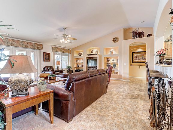 5th image of 5722 S Amberwood Dr