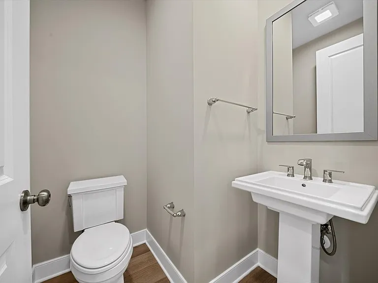 330 Highbridge Ln — Photo 15