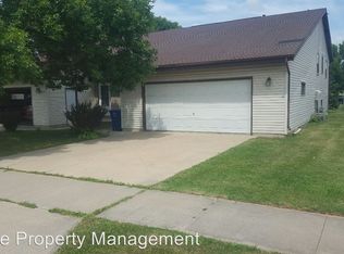 408 E Peter Ln, Little Chute, WI 54140