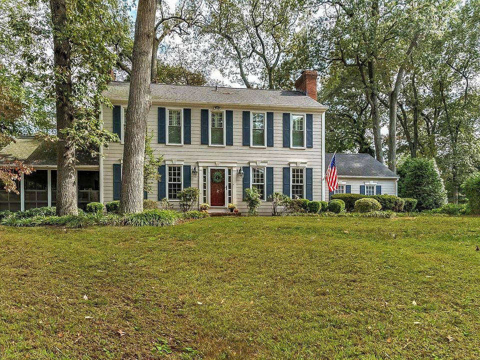 1st image of 477 Fairoak Dr