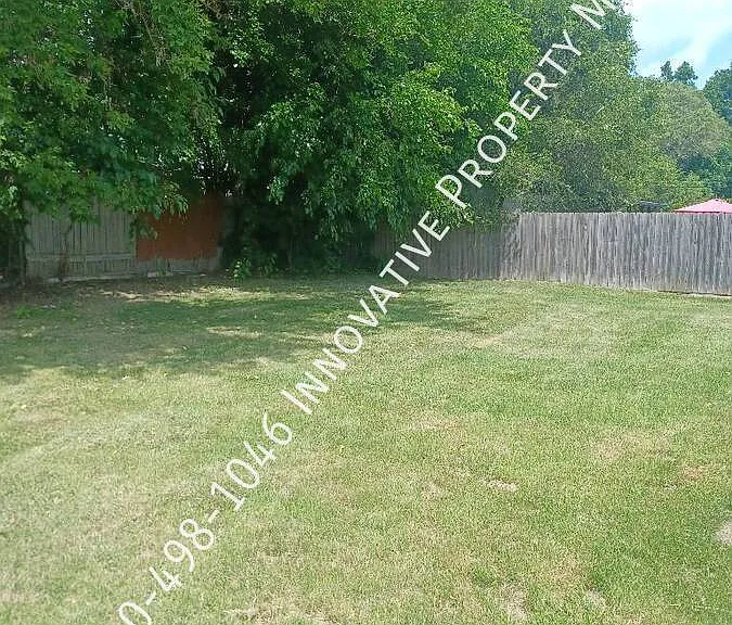3012 S Grand Traverse St — Photo 27