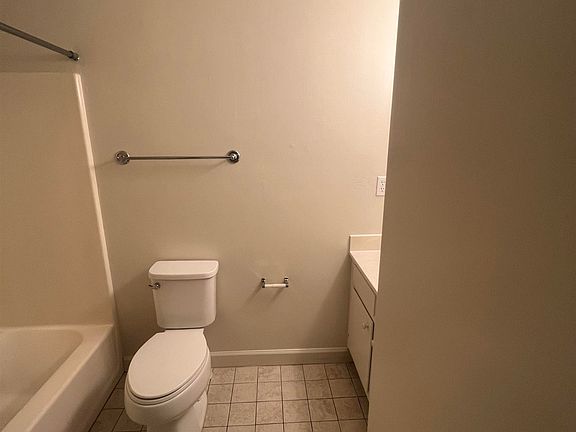 5th image of 151 East Dr