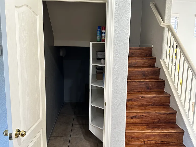 8819 Ashley Park Ave — Photo 10