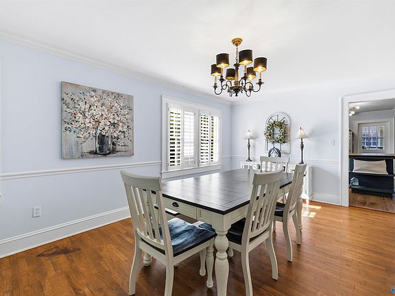 4th image of 300 16th St NW