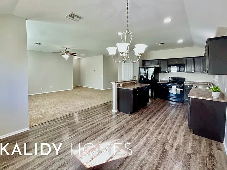 2904 Cider Mill Ln — Photo 12