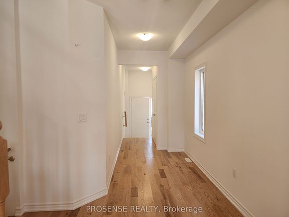 5th image of 435 Van Dusen Ave