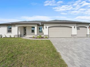 4338 SW 9th Place Cpe, Coral, FL 33914