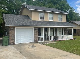 856 Ridgewood Way, Hinesville, GA 31313