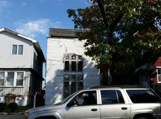 5525 S Tripp Ave, Chicago, IL 60629