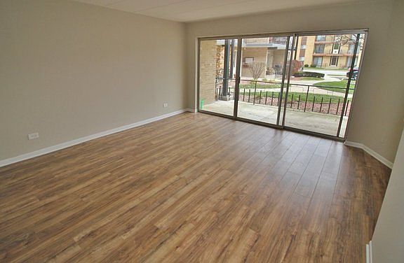 2nd image of 3175 W 115th St APT 1W