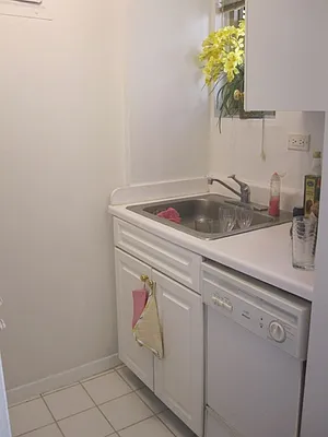 Rented by City Connections Realty | media 16