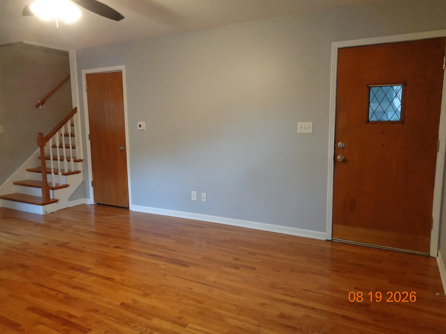 3 bed, 1172 sqft, $2,000 — Photo 2