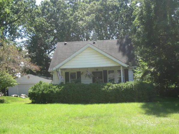 4799 Midland Ave, Waterford, MI 48329