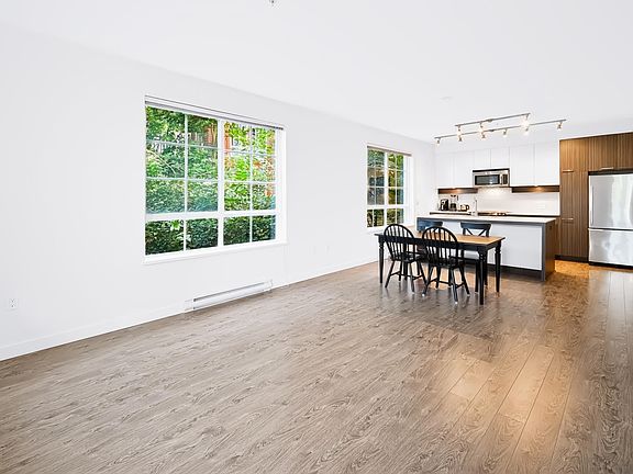 3rd image of 608 Como Lake Ave #203