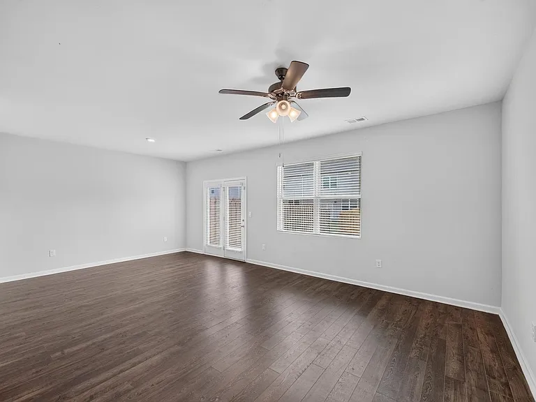 5413 Thrasher Ln — Photo 17