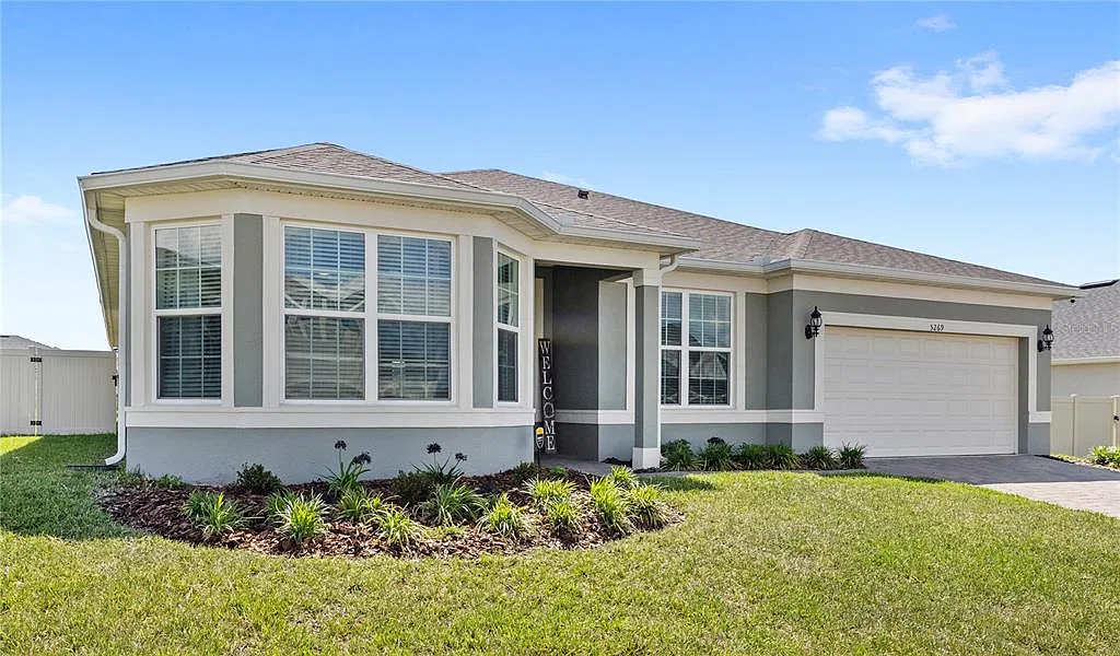 4 bed, 3.5 bath, 2951 sqft, $3,300 — Photo 2