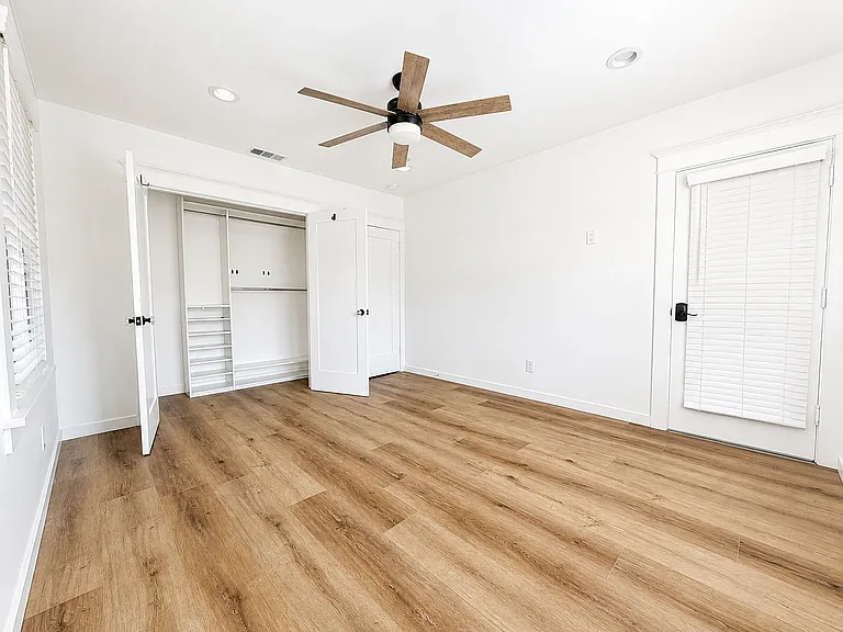506 Saint Louis Ave #506 — Photo 13
