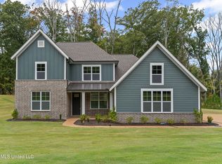 2835 Cypress Lake Dr S, Olive Branch, MS 38654