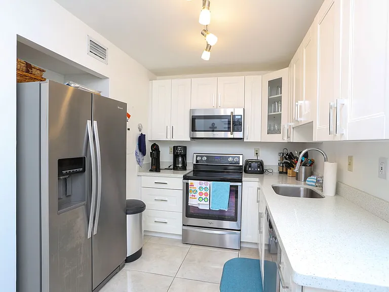 1522 Mainsail Dr #2 — Photo 43