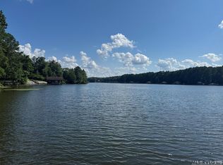 6 W Bend Dr, Gasburg, VA 23857