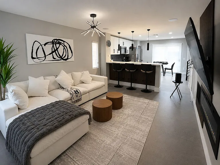 10432 Zen Ct — Photo 2