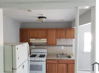 8027 Walker St, Philadelphia, PA 19136