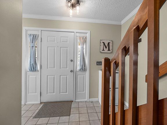 3rd image of 3288 Foxpoint Dr