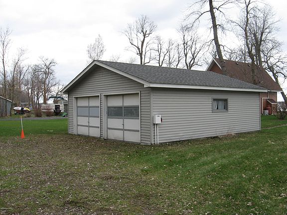 3rd image of 33052 Harvest Ave