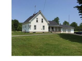 4 Bradford Rd, Charleston, ME 04422