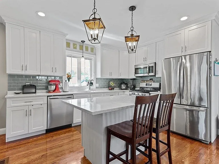 214 Shaw St — Photo 11