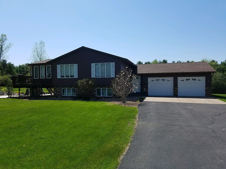 4 BDRM, 2.5 acres, 2.5 garga