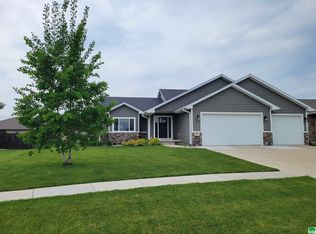 310 Willow Bnd, Sergeant Bluff, IA 51054