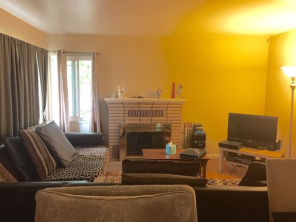 2nd image of 1552 Hacienda Pl
