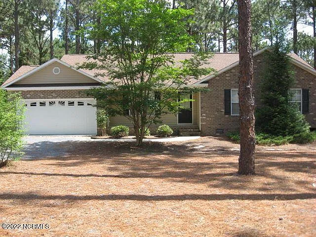3 bed, 2.0 bath, 1600 sqft, $1,900 — Photo 1