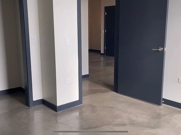 4th image of 1646 N Milwaukee Ave #112
