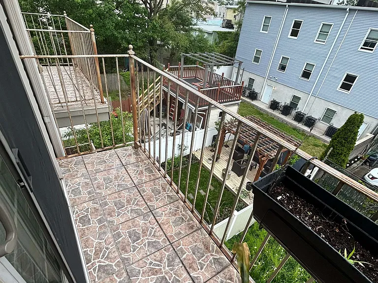 41 Wright Ave #2 — Photo 25