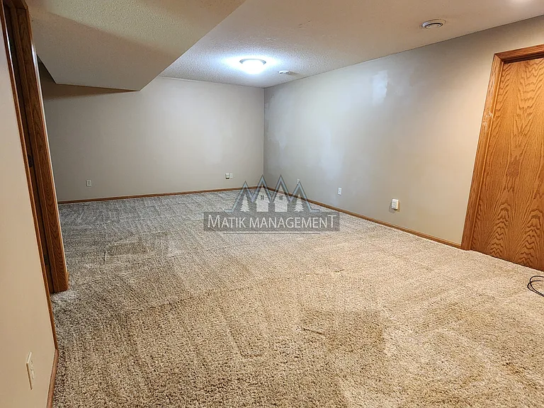 4343 Ashland Ln NW — Photo 32